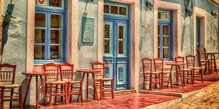 曼联主场气氛火爆，球迷助威成强大后盾